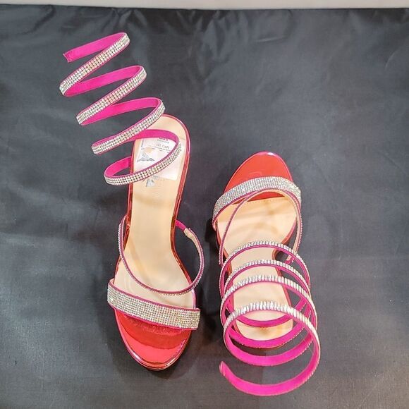 BRAND NEW WILD DIVA LOUNGS RHINESTONES EMBELLISHMENTS SANDAL G1 - Picture 4 of 15